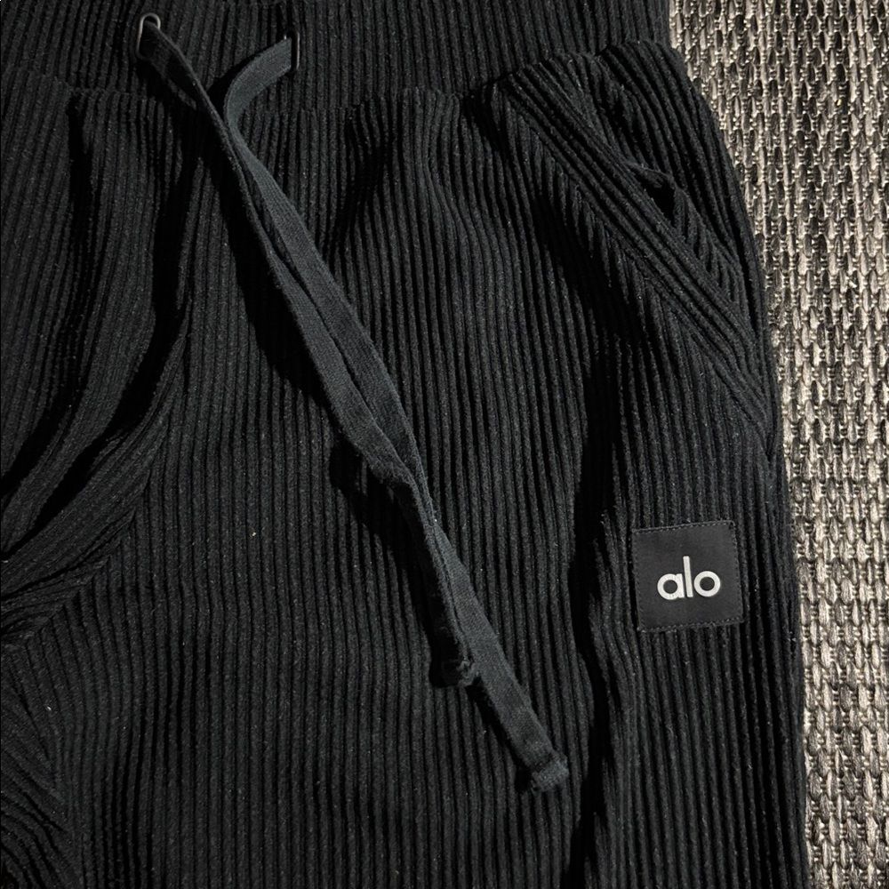 Alo yoga muse jogger - Picture 3 of 5
